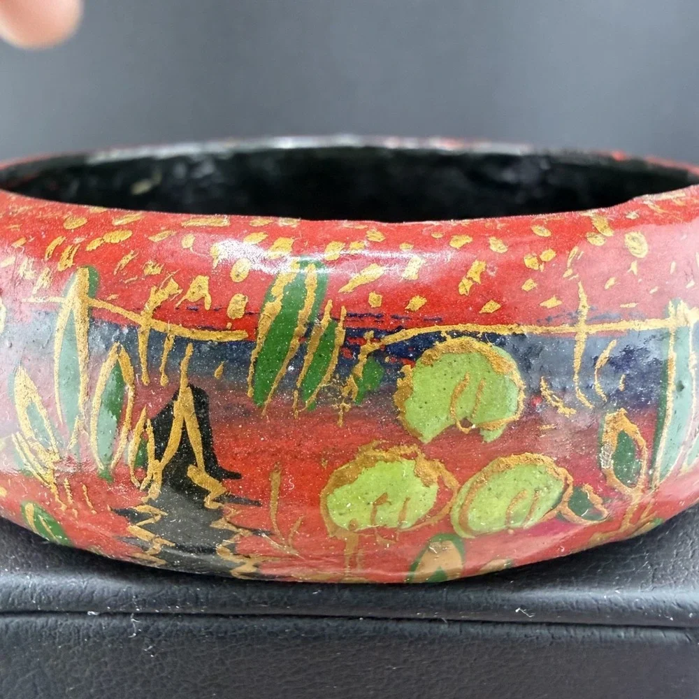 Vintage Bangle Bracelet Painted Animals Desert‎ 8.5